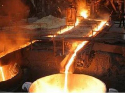 Многонедельные minima za sebou - železná ruda a ocel vzrostly ceny